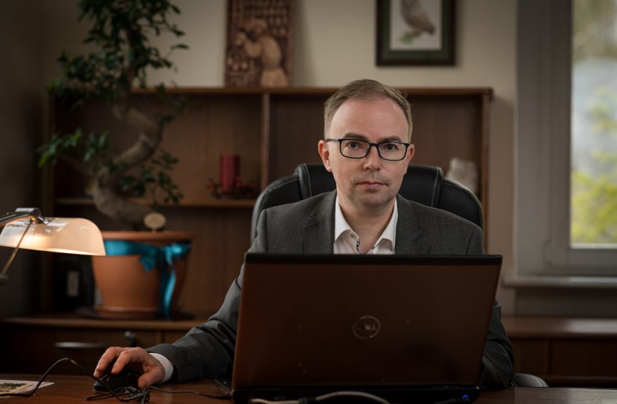 Prof. Michał Nowicki: Nauka musi być wolna i obiektywna, inaczej nie będzie służyć społeczeństwu